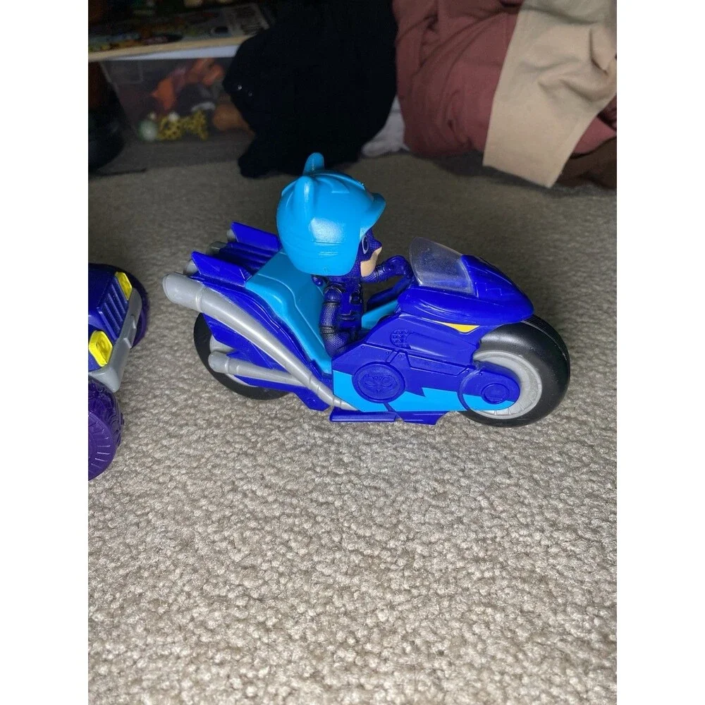 PJ Masks Toy Vehicle & Figure Lot Catboy Gekko Owlette Romeo Night Ninja Bus